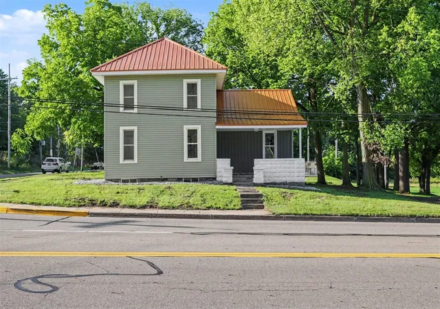 Single family home for sale at 127 South St, Colon, MI 49040 | MLS# 70555418