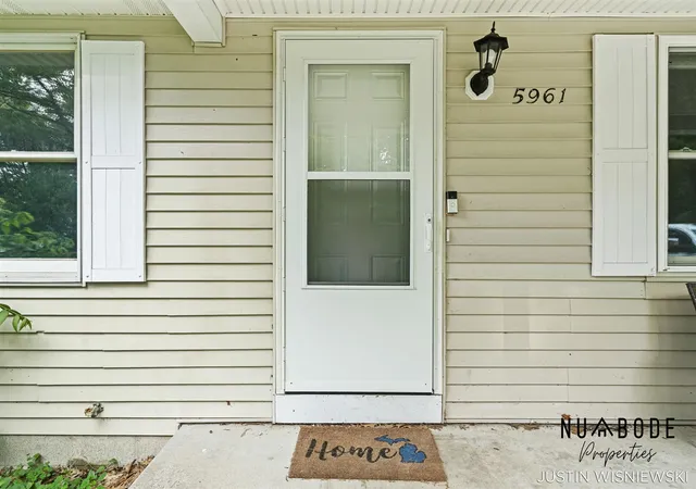 Homes for sale in Whitehall, MI | 5961 N Weber Rd, Whitehall, MI 49461 | MLS# 70538048