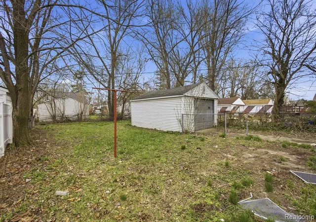 2nd image of 20267 Ashton Ave, Detroit, MI 48219 1503 | MLS# 60995847