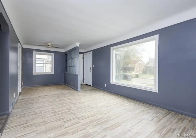 5th image of 20267 Ashton Ave, Detroit, MI 48219 1503 | MLS# 60995847