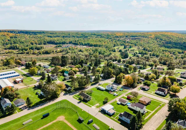 Photo 34 of Single family home for sale at 400 Brule Ave, Caspian, MI 49915 | MLS# 50190007 | Listing updated on 2026-08-25