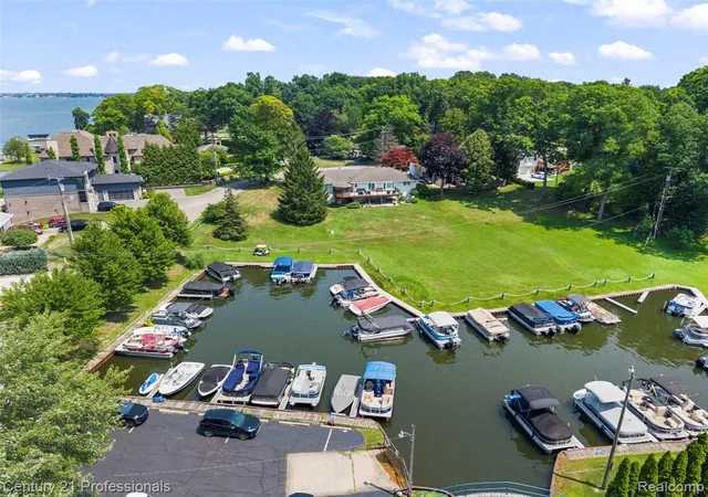 Photo 2 of Single family home for sale at 5135 Virgie Ln, West Bloomfield, MI 48324 2259 | MLS# 61023521 | Listing updated on 2026-09-13