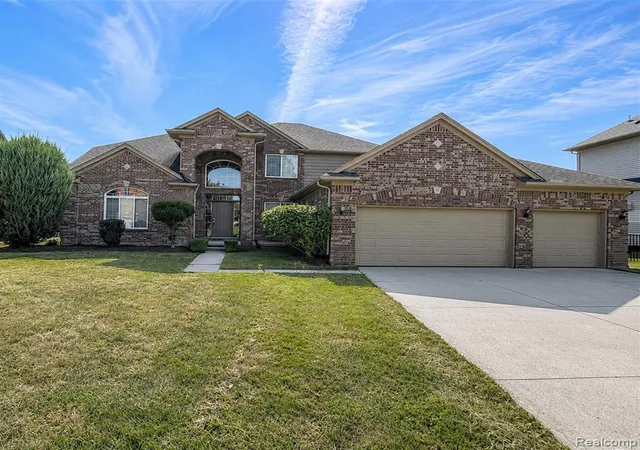 1st image of 39710 W Offshore Dr, Harrison Twp, MI 48045 1557 | MLS# 61021748