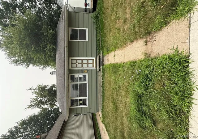 Photo 1 of Sale Pending at 1478 E Harry Ave, Hazel Park, MI 48030 | MLS# 61012467 | Listing updated on 2026-07-25