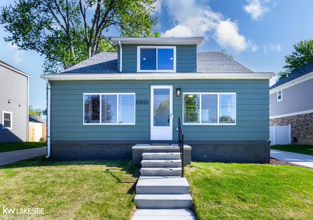 Homes for sale in Saint Clair Shores, MI | 22005 Lakeview St, Saint Clair Shores, MI 48080 | MLS# 50207697