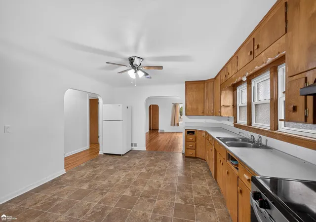 Homes for sale in New Lothrop, MI | 7514 S Saginaw St, New Lothrop, MI 48460 | MLS# 50212391