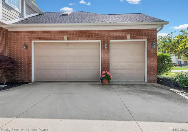 Homes for sale in Fort Gratiot, MI | 3830 Arlington Ave, Fort Gratiot, MI 48059 | MLS# 61008157