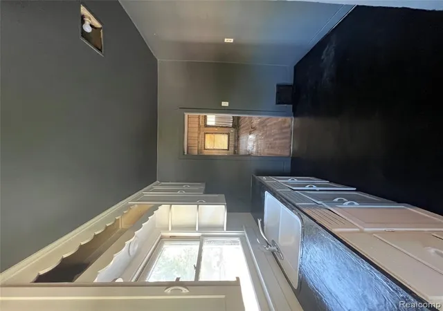 Photo 3 of Single family home for sale at 2120 W Genesee Ave, Saginaw, MI 48602 | MLS# 60922580 | Listing updated on 2025-12-22