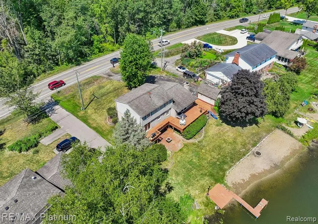 4th image of 881 Bogie Lake Rd, White Lake, MI 48383 | MLS# 61017664