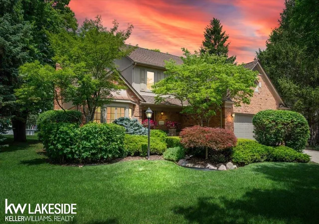 Photo 1 of Single Family Residence at 16965 Huntington Woods Dr, Macomb, MI 48042 | MLS# 50213695 | | Sold on 2026-08-04