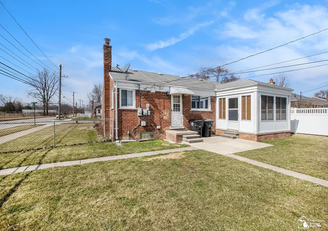 Photo 2 of Sale Pending at 11012 Haller St, Livonia, MI 48150 | MLS# 50169401 | Listing updated on 2025-03-31
