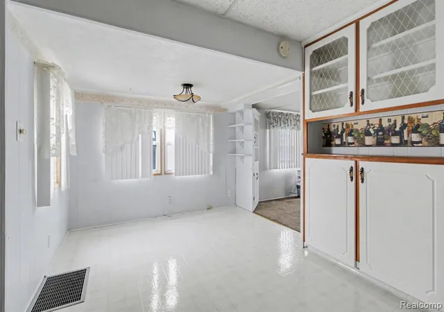 Homes for sale in Canton, MI | 39500 Warren Rd #87, Canton, MI 48187 | MLS# 60984123