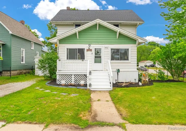 Homes for sale in Port Huron, MI | 2926 South Blvd, Port Huron, MI 48060 | MLS# 61004124