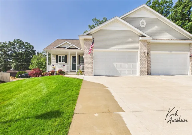 1st image of 1421 E Addison Wy, Muskegon, MI 49445 | MLS# 70543095