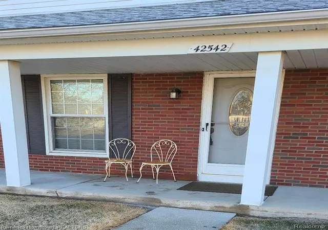 2nd image of 42542 Saratoga Rd #26, Canton, MI 48187 3011 | MLS# 60973670