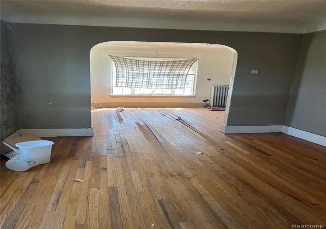 Photo 3 of Single family home for sale at 14953 Pinehurst St, Detroit, MI 48238 | MLS# 60404573 | Listing updated on 2026-06-22