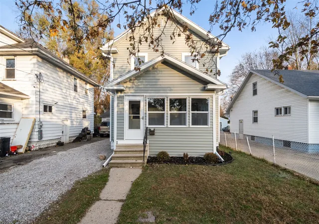 Homes for sale in Jackson, MI | 317 Orange St, Jackson, MI 49202 | MLS# 70532798