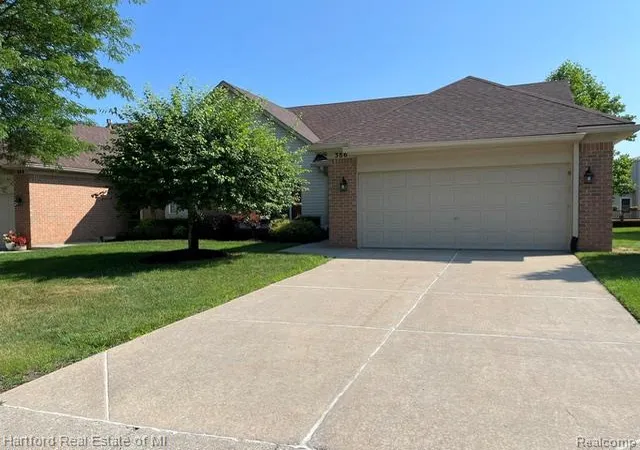 Photo 2 of Sale Pending at 386 N Oak Dr, Commerce Township, MI 48390 | MLS# 61010617 | Listing updated on 2026-08-23