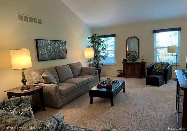 Photo 4 of Sale Pending at 386 N Oak Dr, Commerce Township, MI 48390 | MLS# 61010617 | Listing updated on 2026-08-23