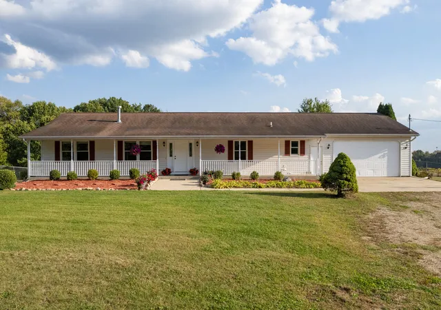 Homes for sale in Gobles, MI | 25595 County Road 388, Gobles, MI 49055 | MLS# 70526271