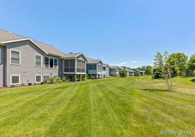Homes for sale in Holland, MI | 6424 Copperleaf Ct #24, Holland, MI 49423 | MLS# 70536526