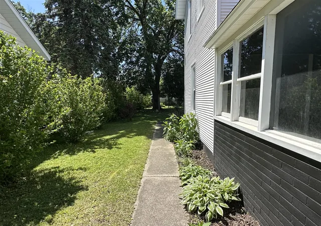 Homes for sale in Zeeland, MI | 32 W Main Ave, Zeeland, MI 49464 | MLS# 70535846