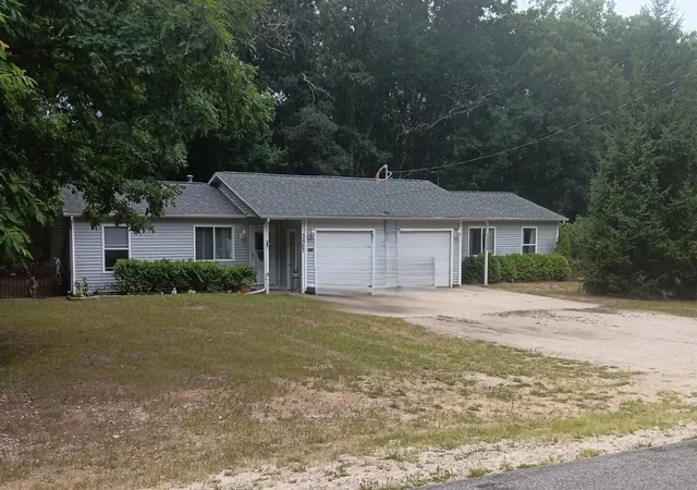Photo 1 of Sale Pending at 3525&3527 Crocker Rd, Twin Lake, MI 49457 | MLS# 70550135 | Listing updated on 2026-09-10