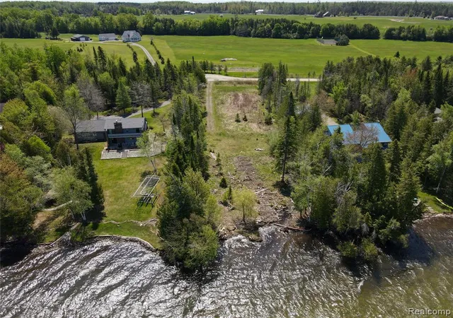 Homes for sale in Cheboygan, MI | 1197 Needle Point Dr, Cheboygan, MI 49721 | MLS# 60959763
