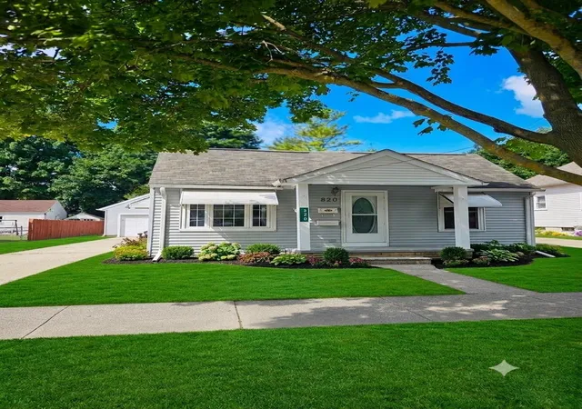 Photo 1 of Sale Pending at 820 Michigan St, Bay City, MI 48708 | MLS# 50220032 | Listing updated on 2026-09-03