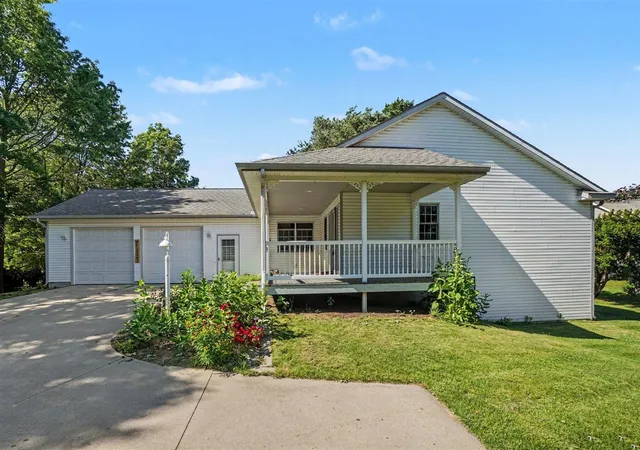 2nd image of 3580 144th Ave, Holland, MI 49424 | MLS# 70539133