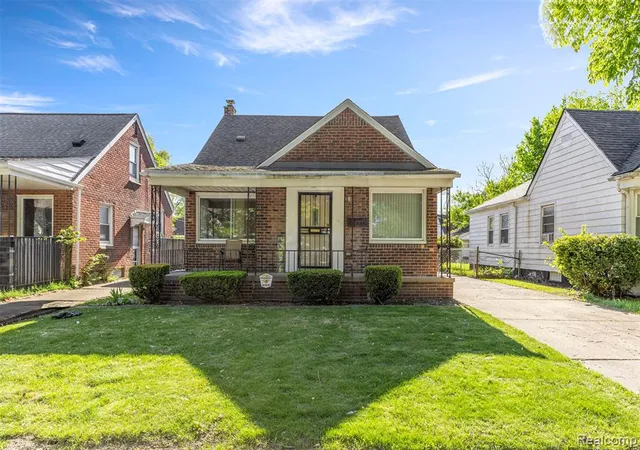 Homes for sale in Detroit, MI | 7800 Brace St, Detroit, MI 48228 | MLS# 60993590
