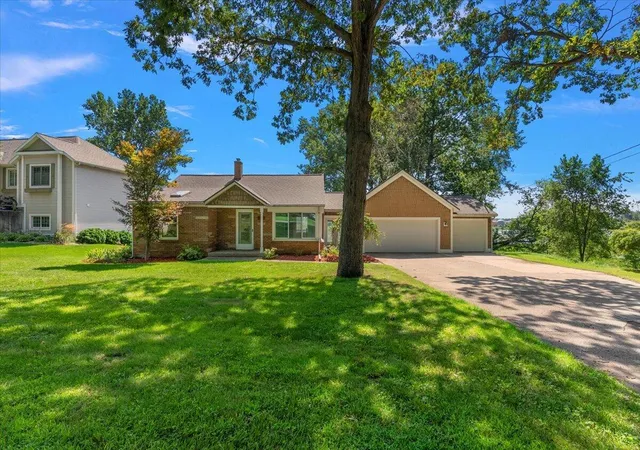 5th image of 114 River Hills Dr, Holland, MI 49424 | MLS# 70554303