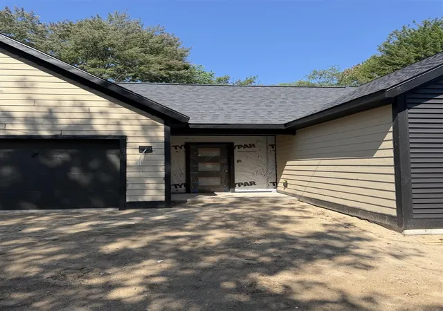 Homes for sale in Norton Shores, MI | 770 W Pontaluna Rd, Norton Shores, MI 49444 | MLS# 70543918