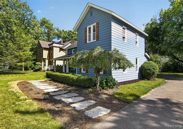 3rd image of 714 Atlantic St, Milford, MI 48381 2007 | MLS# 61008873