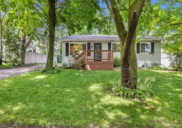 Homes for sale in Howell, MI | 310 Mason Rd, Howell, MI 48843 | MLS# 61009168