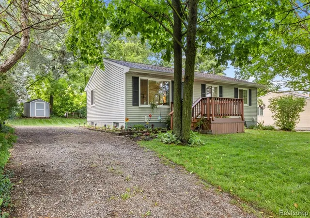 Homes for sale in Howell, MI | 310 Mason Rd, Howell, MI 48843 | MLS# 61009168