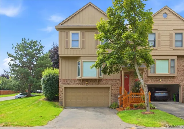 Photo 2 of Condo for sale at 6306 Aspen Ridge Blvd, West Bloomfield, MI 48322 4433 | MLS# 61024144 | Listing updated on 2026-08-31