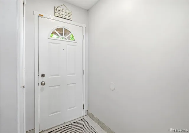 Photo 3 of Condo for sale at 6306 Aspen Ridge Blvd, West Bloomfield, MI 48322 4433 | MLS# 61024144 | Listing updated on 2026-08-31