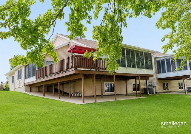 Homes for sale in Grandville, MI | 4213 Redbush Dr #3, Grandville, MI 49418 | MLS# 70534792