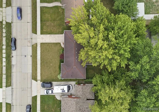 29th image of 20310 Woodside St, Harper Woods, MI 48225 | MLS# 61020209