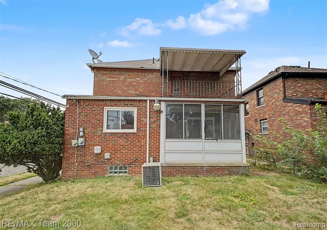 Photo 3 of Sale Pending at 17419 Prairie St, Detroit, MI 48221 4603 | MLS# 61022868 | Listing updated on 2026-10-07