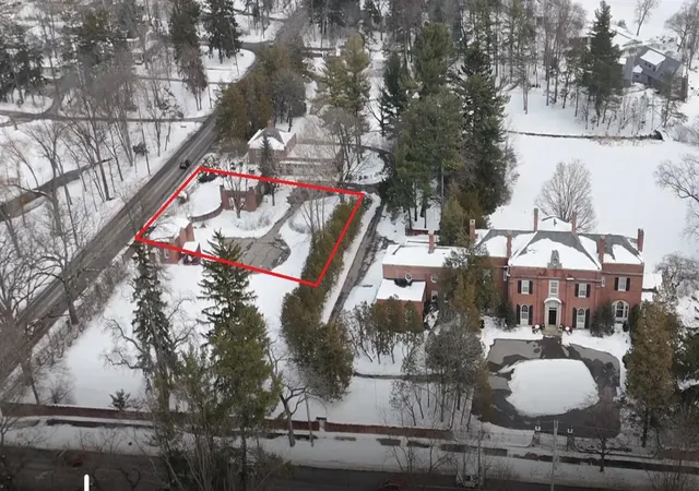 2nd image of 250 Plymouth Ave, Grand Rapids, MI 49506 | MLS# 70518896