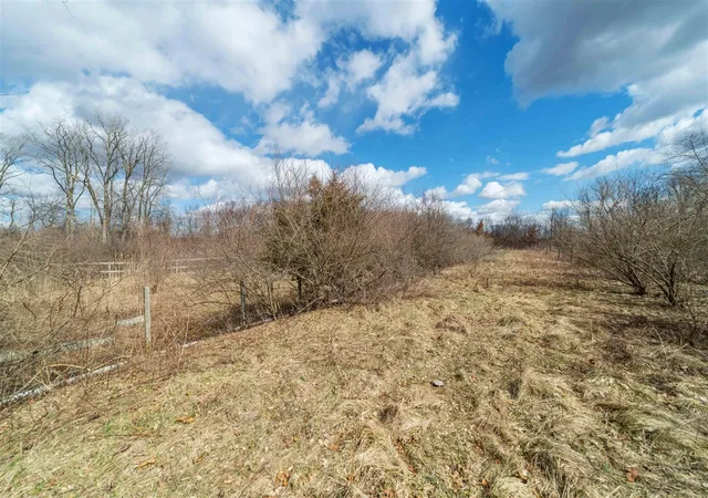 Photo 4 of Land for sale at 2725 S Duck Lake Rd, Highland, MI 48356 | MLS# 70519294 | Listing updated on 2026-03-14