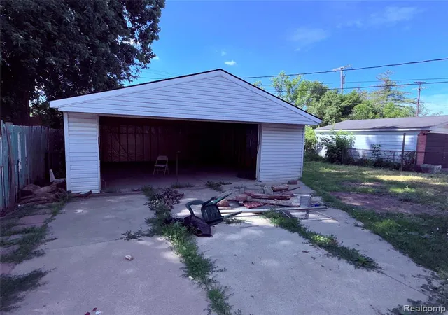 Homes for sale in Inkster, MI | 26245 Dartmouth St, Inkster, MI 48141 | MLS# 61009020