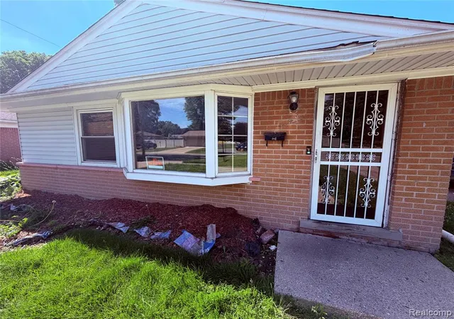 Homes for sale in Inkster, MI | 26245 Dartmouth St, Inkster, MI 48141 | MLS# 61009020