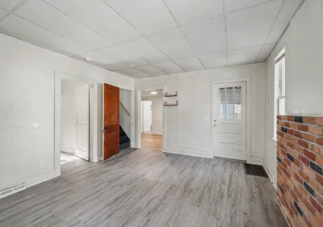 Photo 3 of Single family home for sale at 609 Henry St, Bay City, MI 48706 | MLS# 50214798 | Listing updated on 2026-08-28