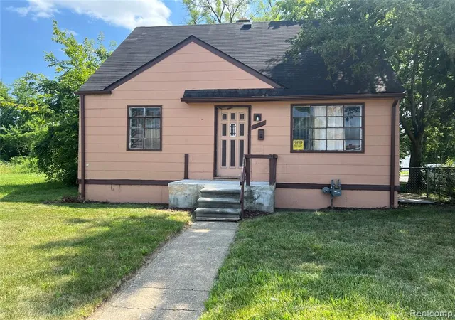 2nd image of 15643 W Chicago St, Detroit, MI 48228 | MLS# 60922945
