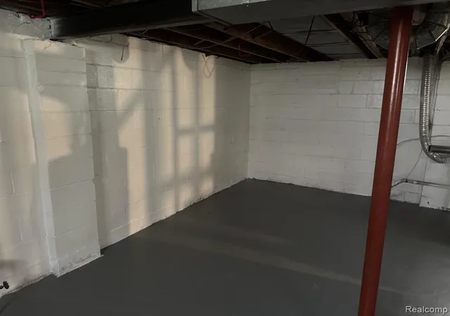 15th image of 19211 Buffalo St, Detroit, MI 48234 | MLS# 60243498
