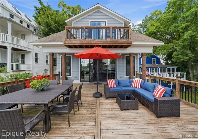 1st image of 114 Bellevue Ave, Lake Orion, MI 48362 | MLS# 61005673