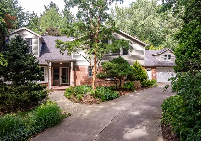 Photo 1 of Single family home for sale at 21200 W 13 Mile Rd, Beverly Hills, MI 48025 | MLS# 70553838 | Listing updated on 2026-08-26